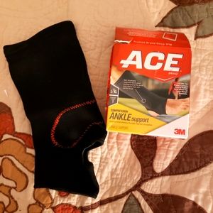 NIB Ace Ankle L/XL Compression Support